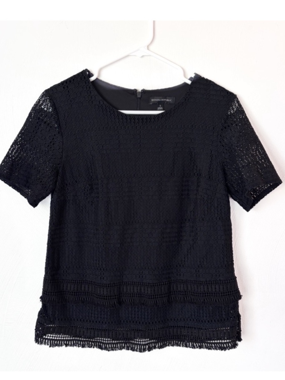 Banana Republic Top Black Crochet Knit - Picture 6 of 7